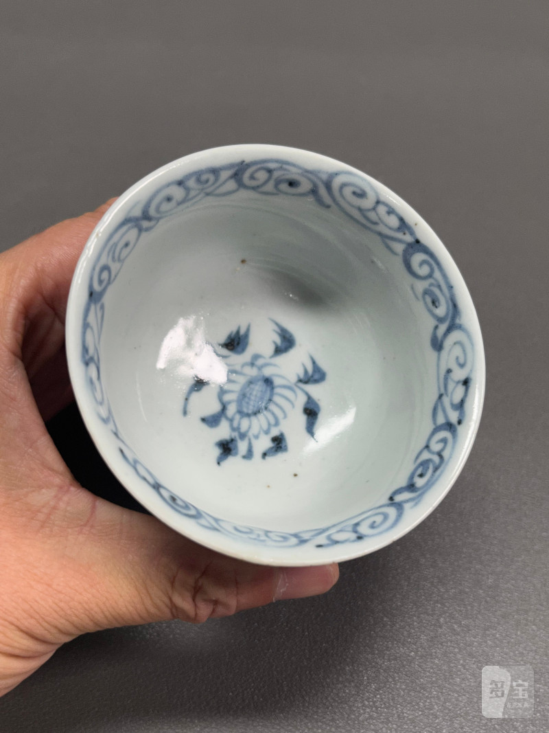 元  青花花卉纹高足杯 - 图10